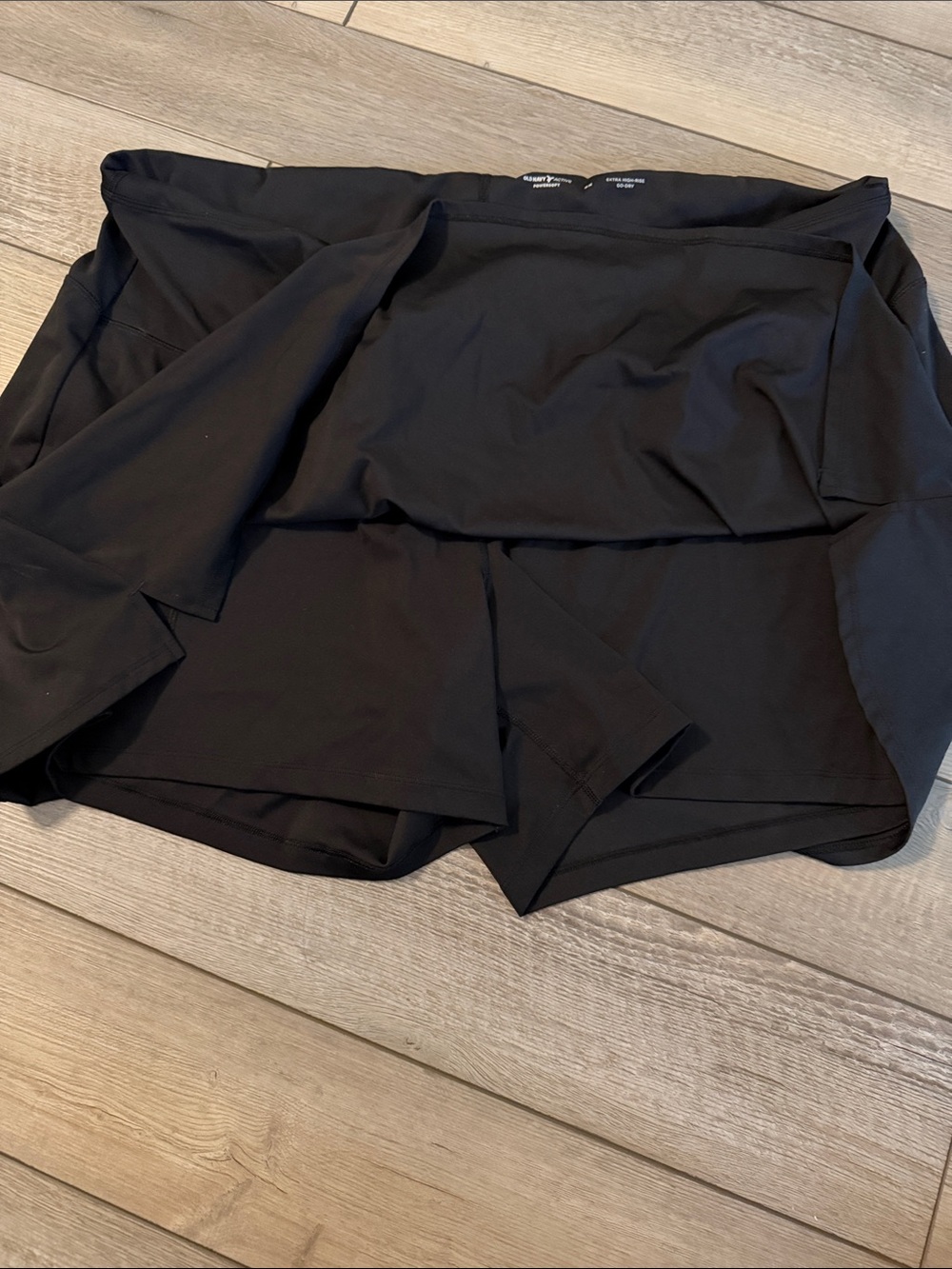 Women’s Black Performance Skort - old navy - Picture 2 of 3
